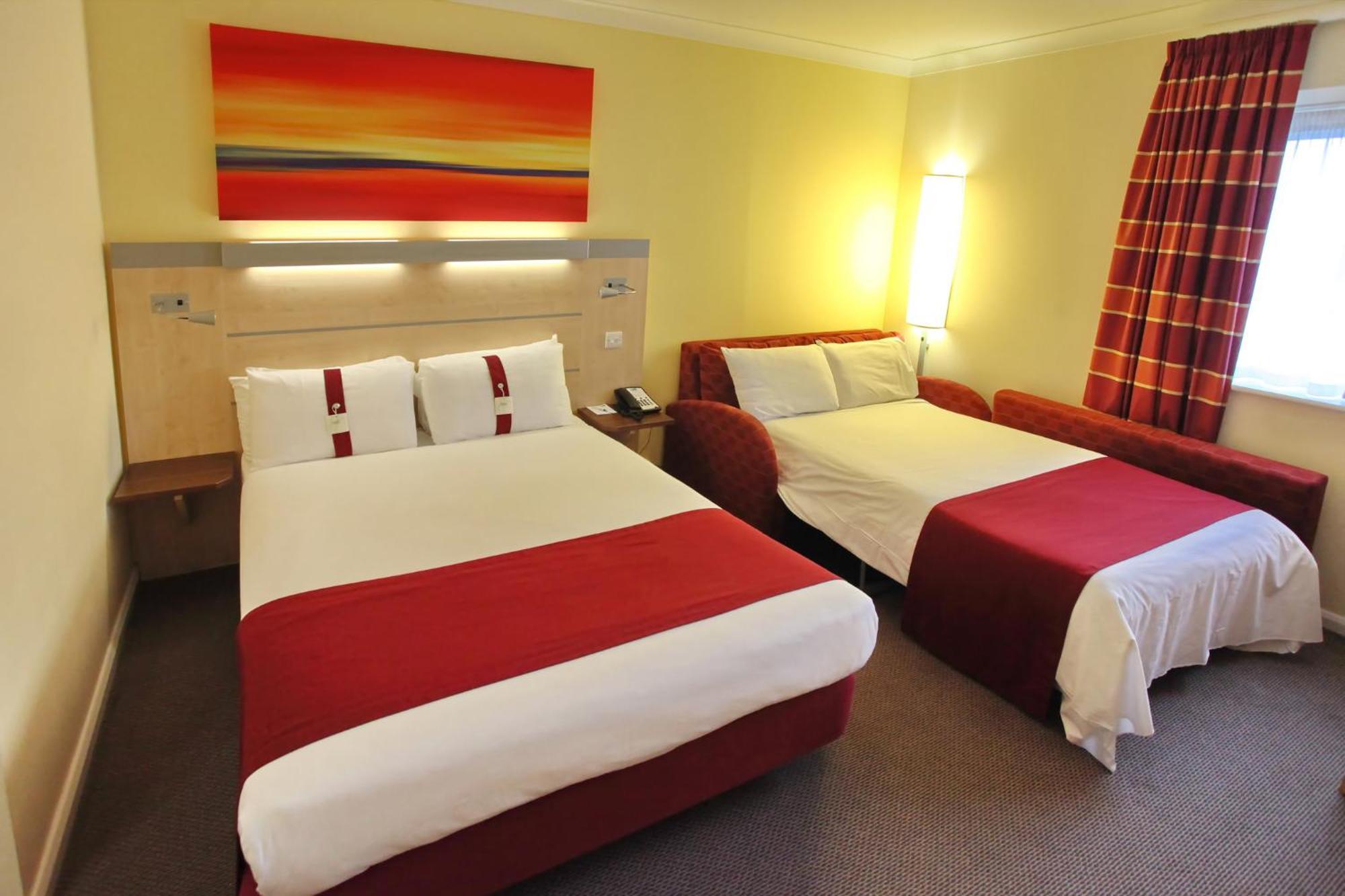 Holiday Inn Express Birmingham Redditch By Ihg Exterior foto